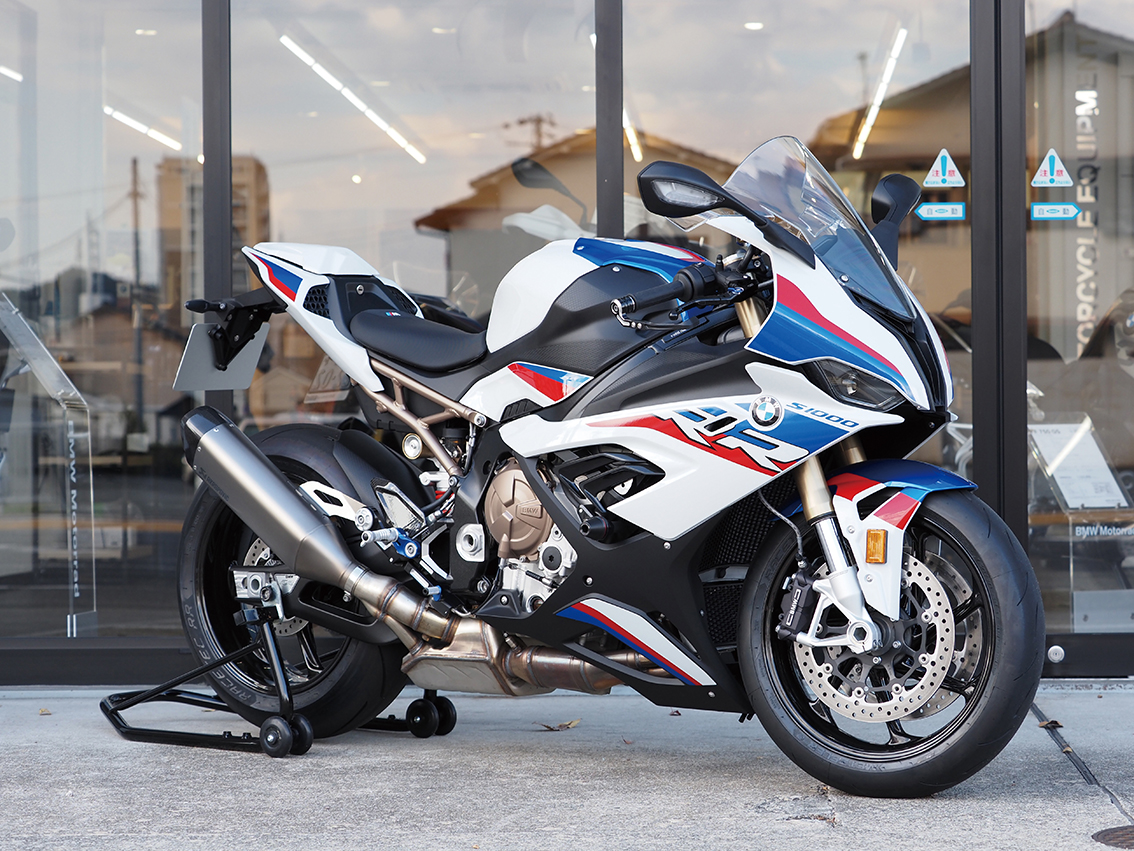 【大阪激安】BMW S1000RR 2019-2021 スラッシュカット スリップオンマフラー/22.1.11 マフラー本体（社外）